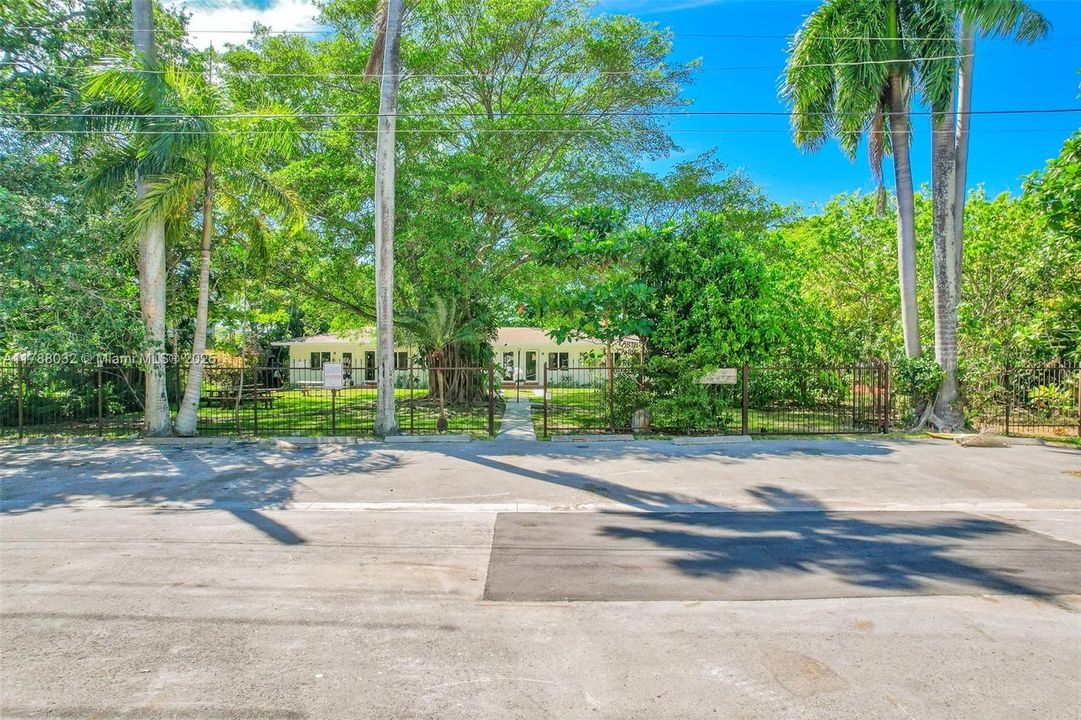 Active With Contract: $1,875,000 (0.47 acres)