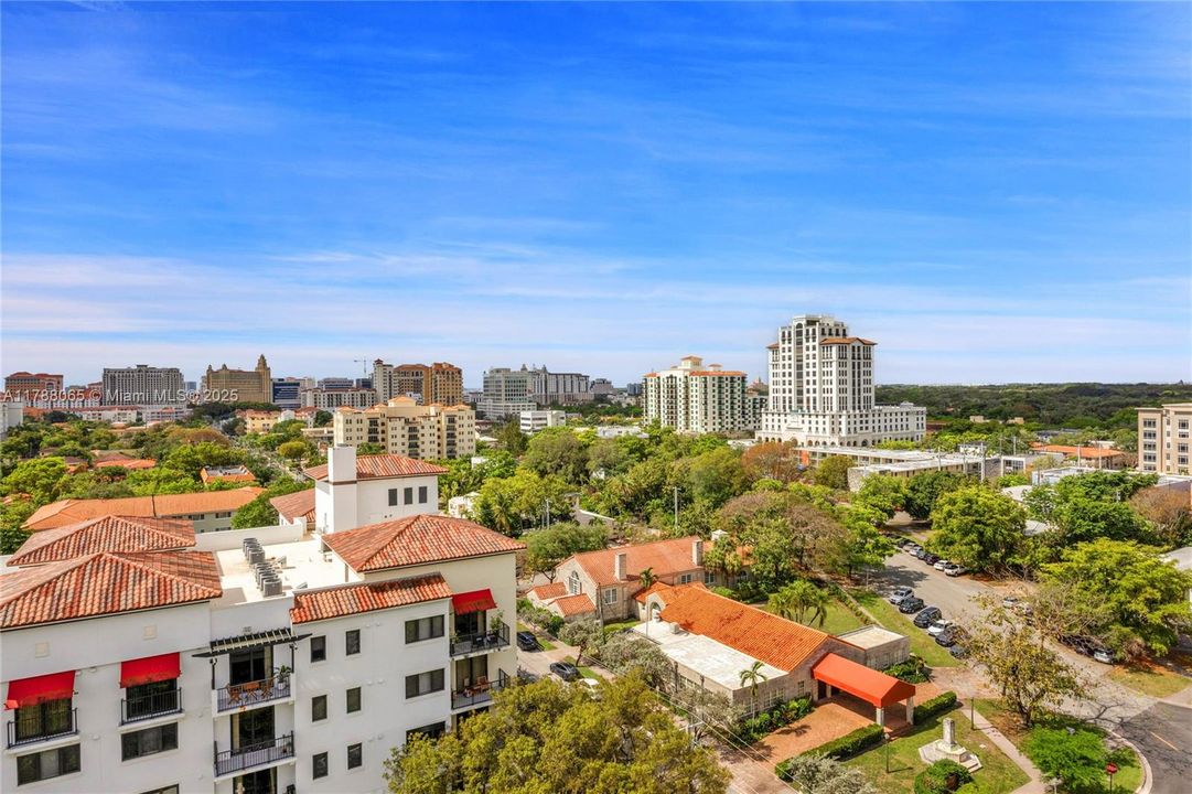 Vendido Recientemente: $440,000 (2 camas, 2 baños, 960 Pies cuadrados)