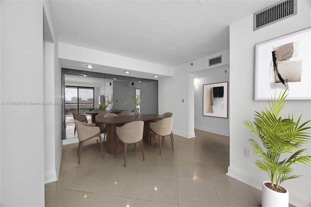 Vendido Recientemente: $440,000 (2 camas, 2 baños, 960 Pies cuadrados)