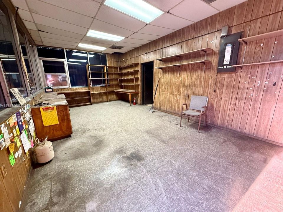 Recently Rented: $9,716 (0 beds, 0 baths, 0 Square Feet)