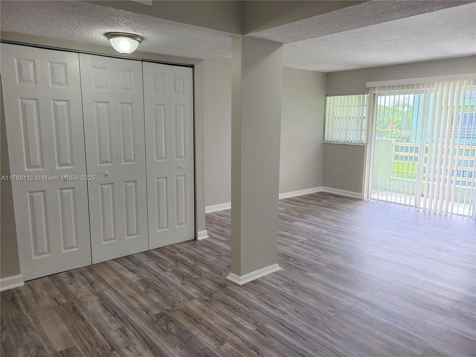 Recently Sold: $335,800 (2 beds, 2 baths, 1108 Square Feet)