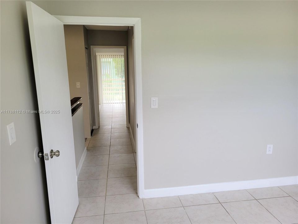 Recently Sold: $335,800 (2 beds, 2 baths, 1108 Square Feet)