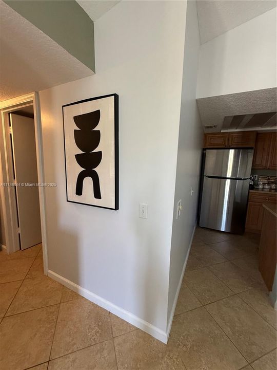 Recently Rented: $1,850 (2 beds, 2 baths, 850 Square Feet)