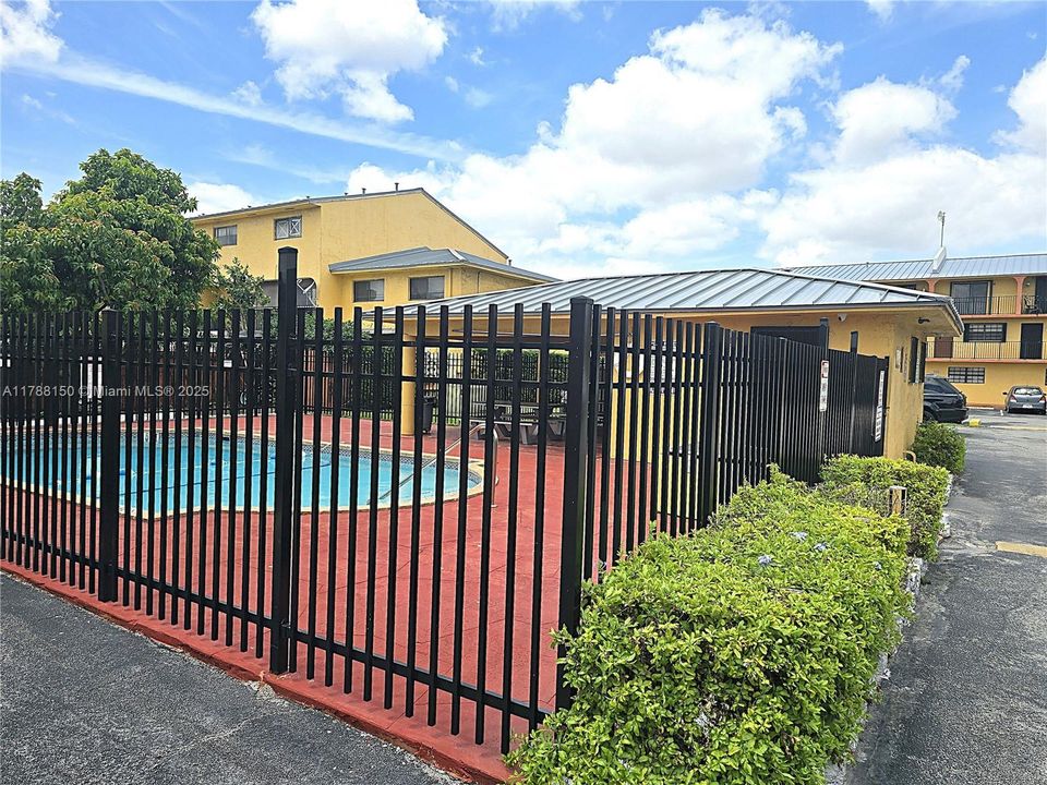 Vendido Recientemente: $259,900 (2 camas, 1 baños, 1019 Pies cuadrados)