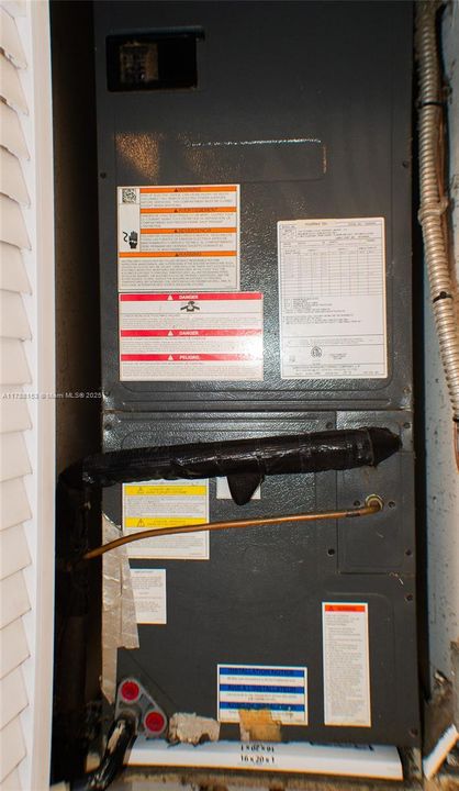 Недавно продано: $489,900 (3 спален, 2 ванн, 1190 Квадратных фут)