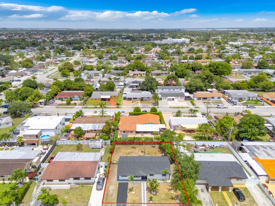 Recently Sold: $640,000 (3 beds, 2 baths, 1378 Square Feet)