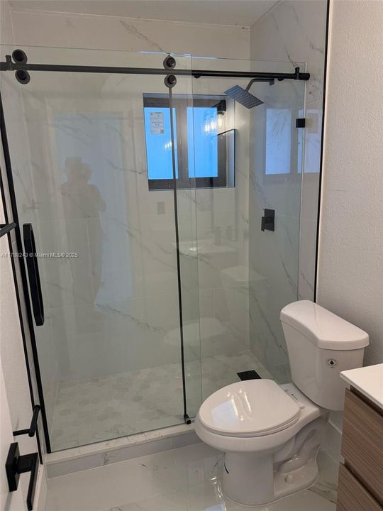 Recently Sold: $640,000 (3 beds, 2 baths, 1378 Square Feet)