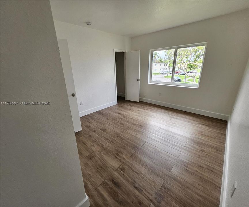 待售: $225,000 (3 贝兹, 2 浴室, 1150 平方英尺)