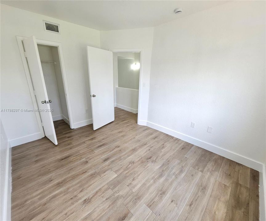 待售: $225,000 (3 贝兹, 2 浴室, 1150 平方英尺)