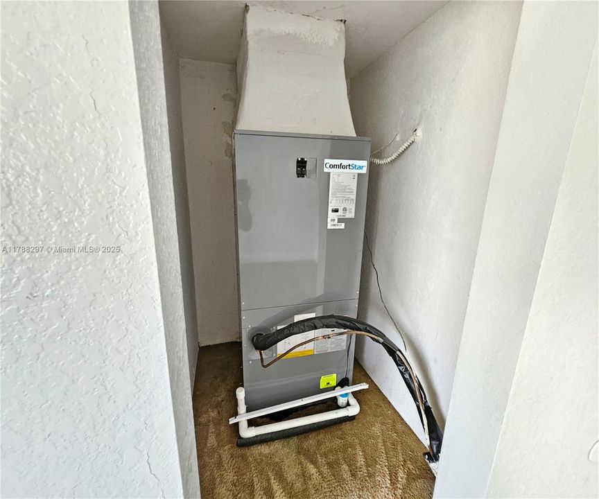 待售: $225,000 (3 贝兹, 2 浴室, 1150 平方英尺)