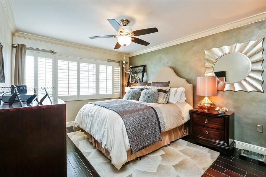 For Rent: $2,400 (2 beds, 2 baths, 858 Square Feet)