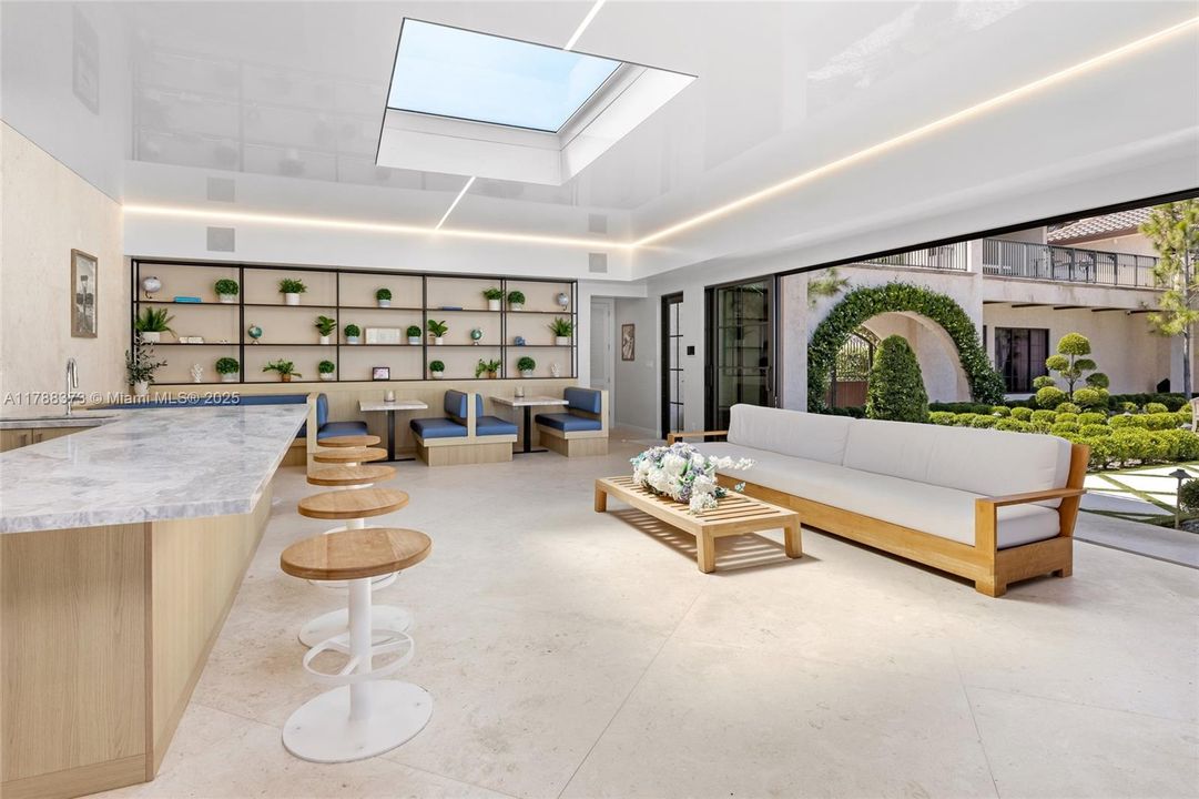 For Sale: $39,000,000 (8 beds, 9 baths, 14846 Square Feet)