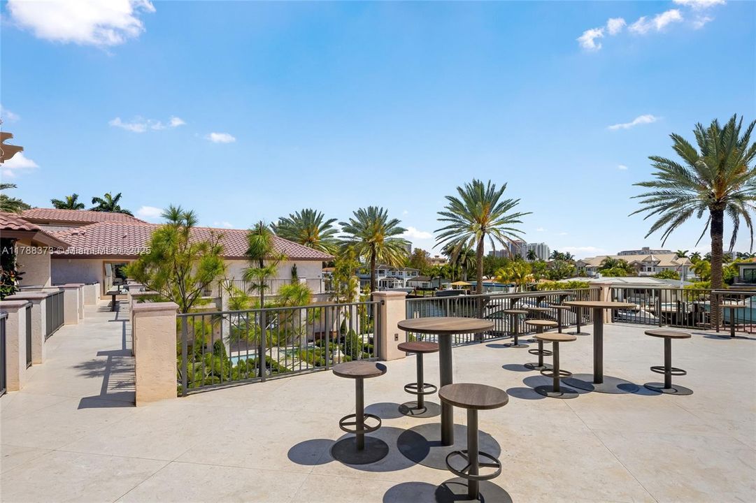 For Sale: $39,000,000 (8 beds, 9 baths, 14846 Square Feet)