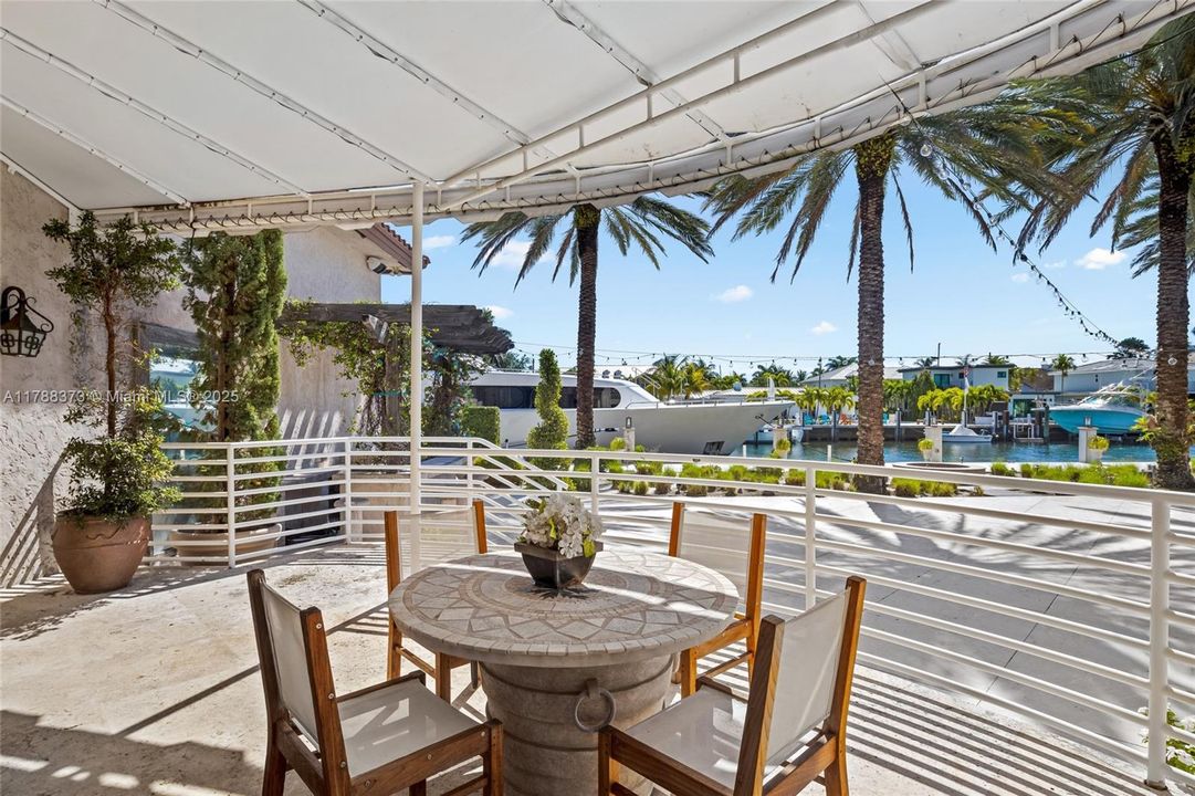 For Sale: $39,000,000 (8 beds, 9 baths, 14846 Square Feet)