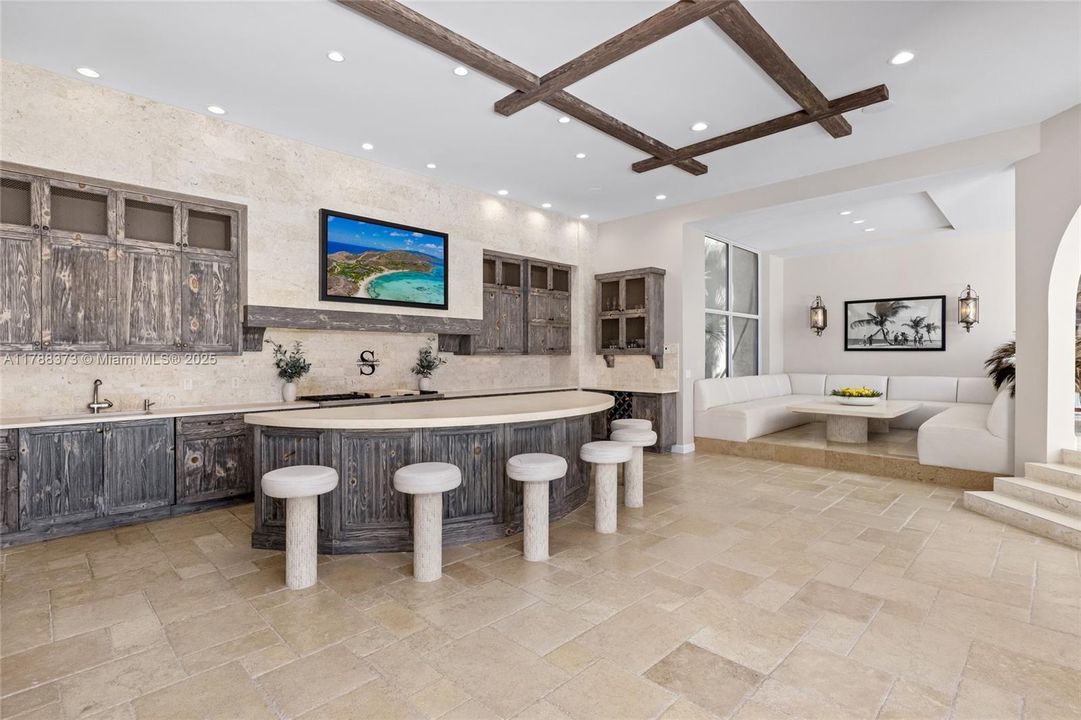 For Sale: $39,000,000 (8 beds, 9 baths, 14846 Square Feet)