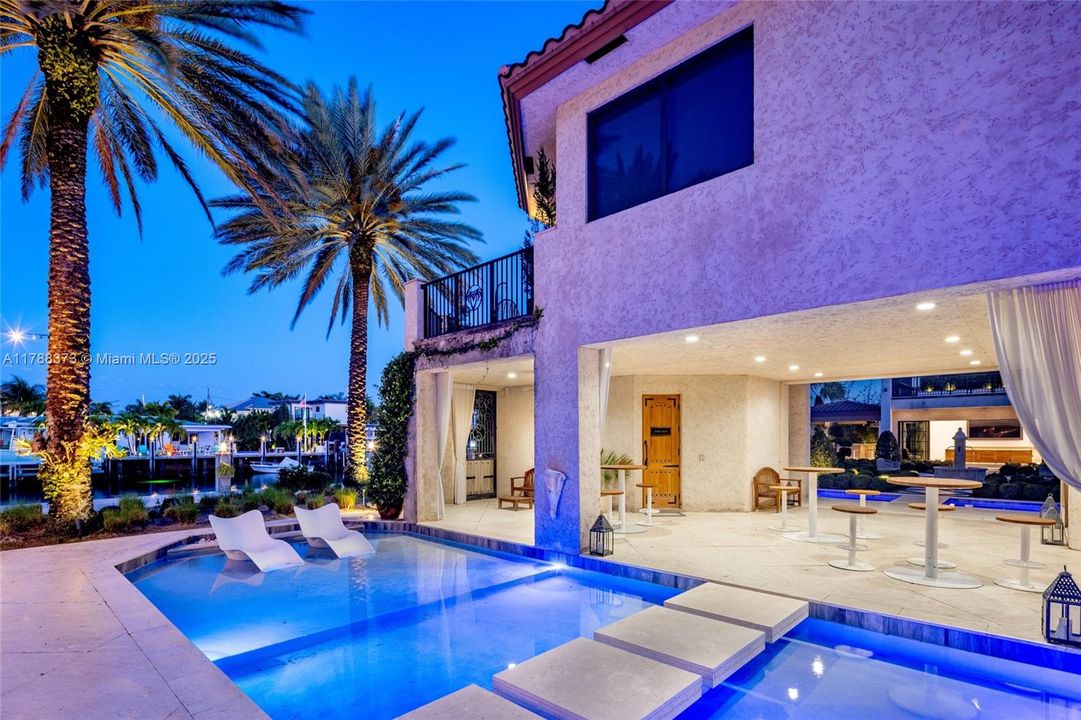 For Sale: $39,000,000 (8 beds, 9 baths, 14846 Square Feet)