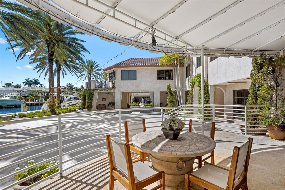 For Sale: $39,000,000 (8 beds, 9 baths, 14846 Square Feet)