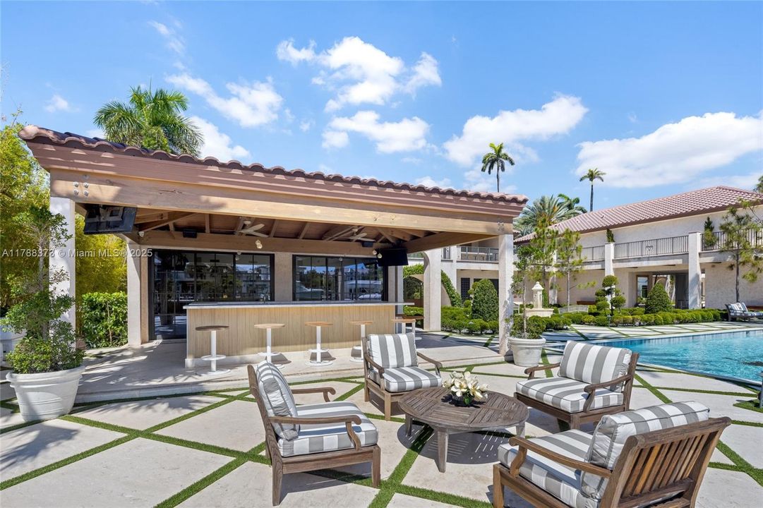 For Sale: $39,000,000 (8 beds, 9 baths, 14846 Square Feet)