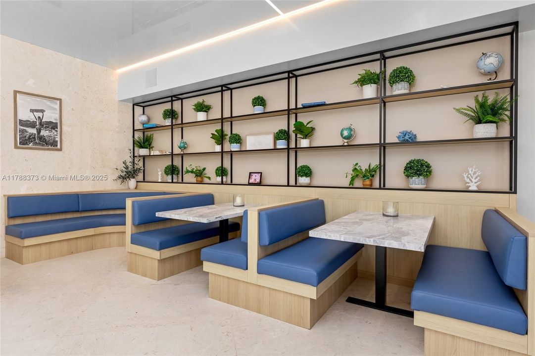 For Sale: $39,000,000 (8 beds, 9 baths, 14846 Square Feet)