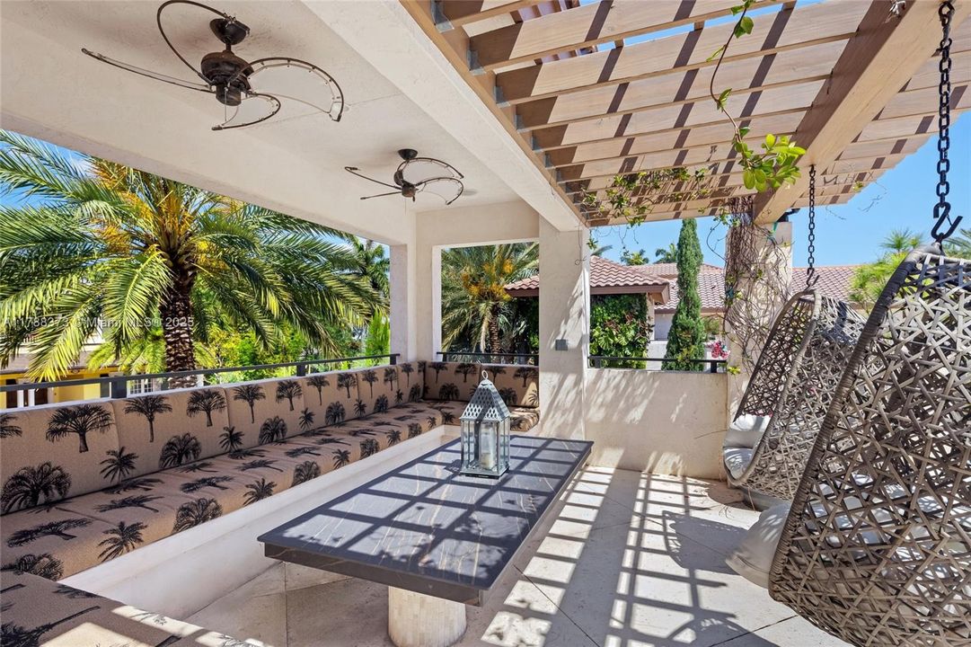 For Sale: $39,000,000 (8 beds, 9 baths, 14846 Square Feet)