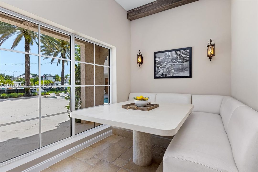 For Sale: $39,000,000 (8 beds, 9 baths, 14846 Square Feet)