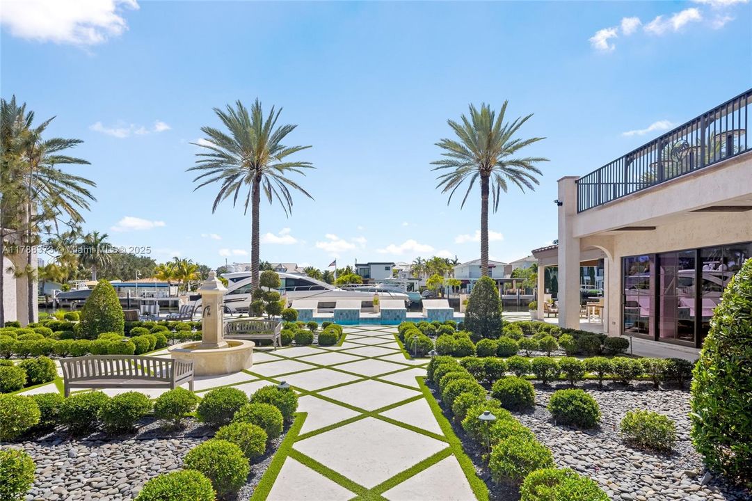 For Sale: $39,000,000 (8 beds, 9 baths, 14846 Square Feet)