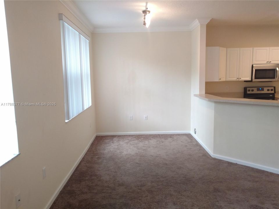 Recently Rented: $1,850 (1 beds, 1 baths, 775 Square Feet)