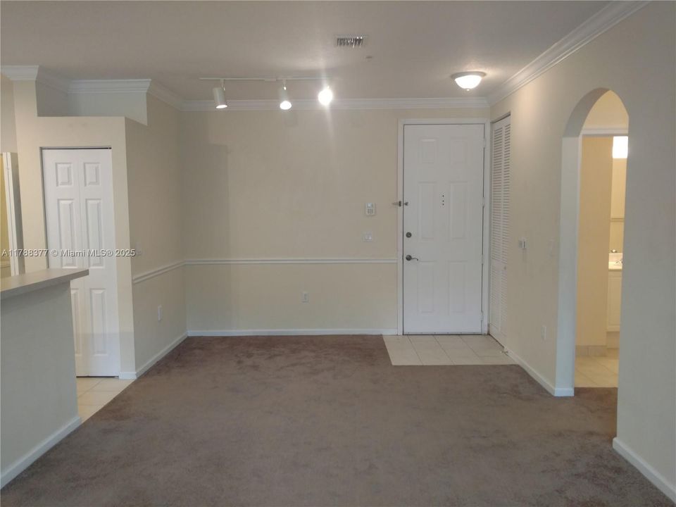 Recently Rented: $1,850 (1 beds, 1 baths, 775 Square Feet)