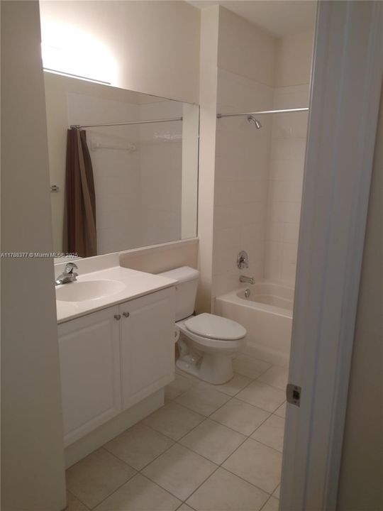 Recently Rented: $1,850 (1 beds, 1 baths, 775 Square Feet)
