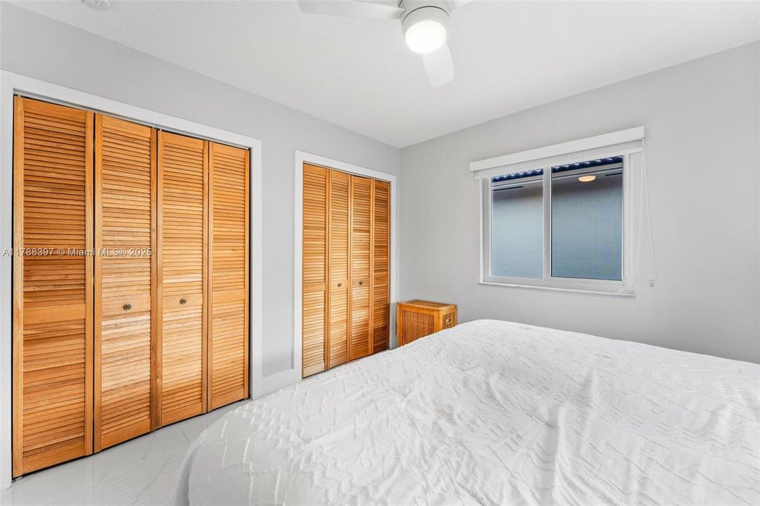 Недавно продано: $580,000 (3 спален, 2 ванн, 1430 Квадратных фут)