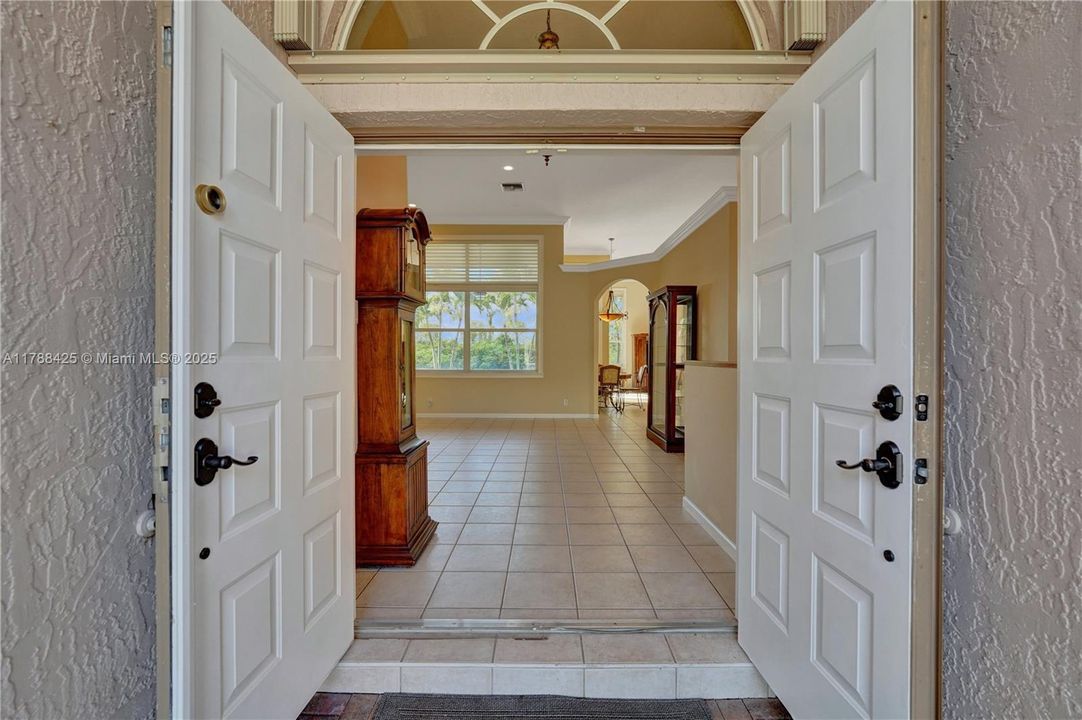 Recently Sold: $949,111 (5 beds, 3 baths, 2706 Square Feet)