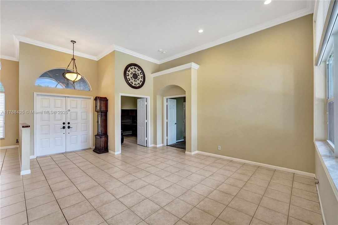 Recently Sold: $949,111 (5 beds, 3 baths, 2706 Square Feet)