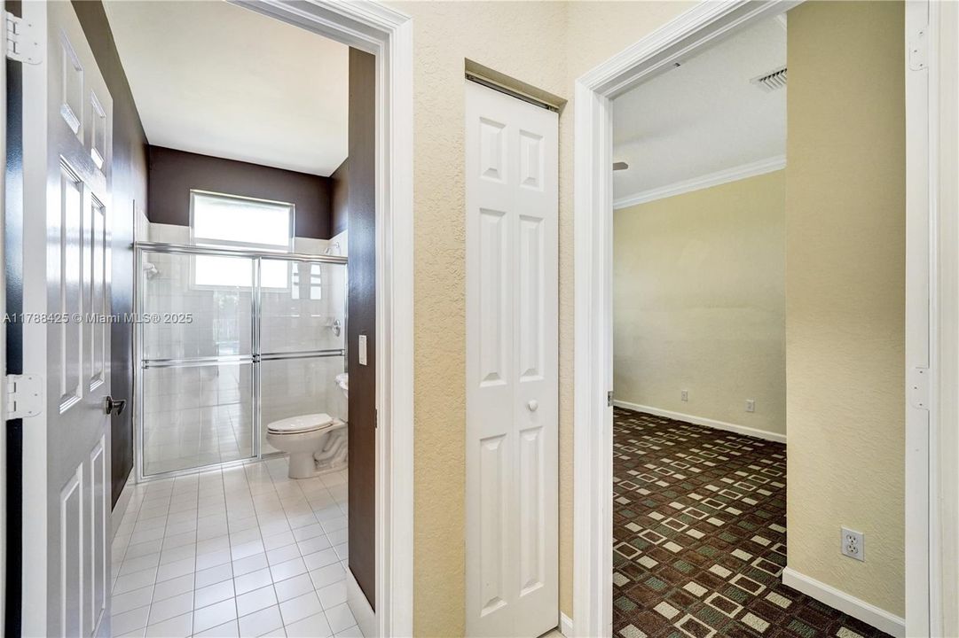 Recently Sold: $949,111 (5 beds, 3 baths, 2706 Square Feet)