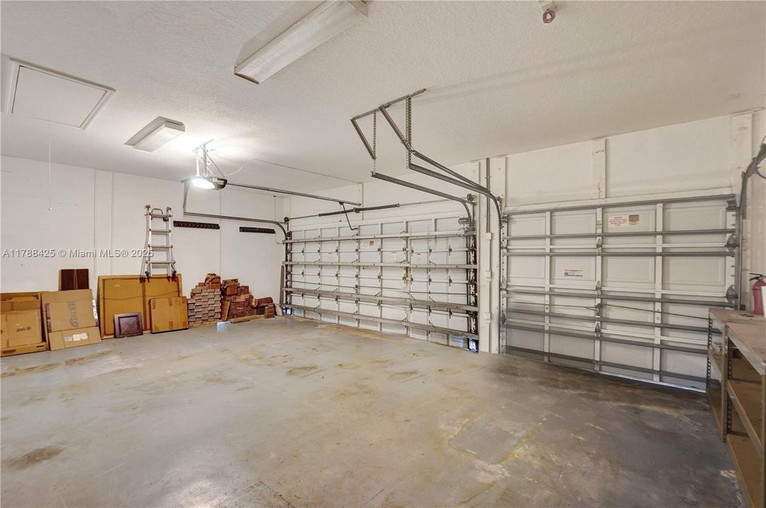 Recently Sold: $949,111 (5 beds, 3 baths, 2706 Square Feet)