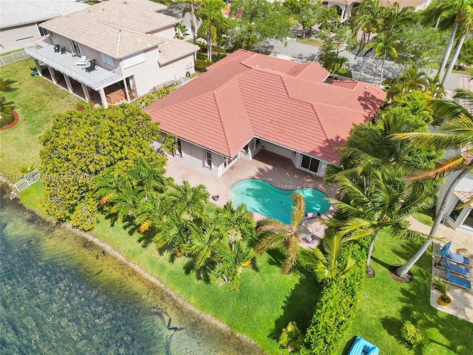 Recently Sold: $949,111 (5 beds, 3 baths, 2706 Square Feet)