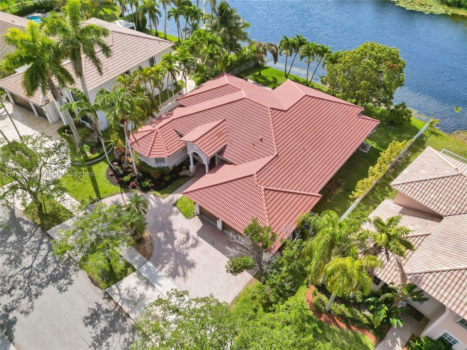 Recently Sold: $949,111 (5 beds, 3 baths, 2706 Square Feet)