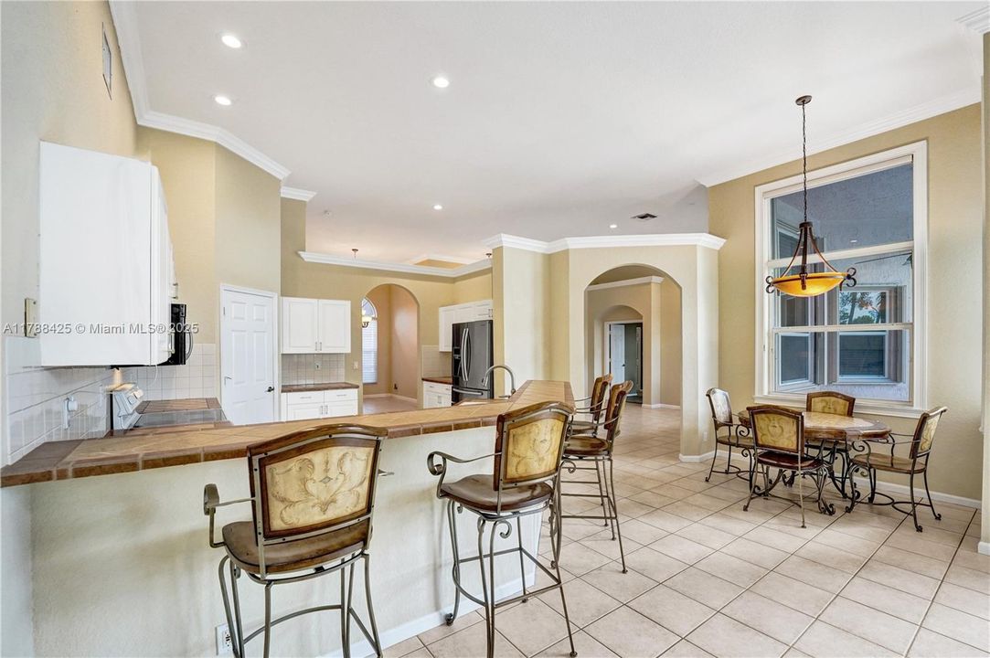 Recently Sold: $949,111 (5 beds, 3 baths, 2706 Square Feet)