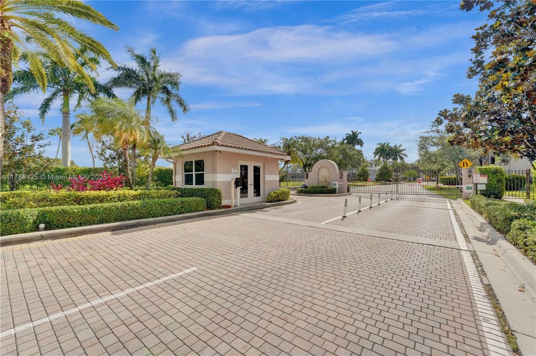 Recently Sold: $949,111 (5 beds, 3 baths, 2706 Square Feet)
