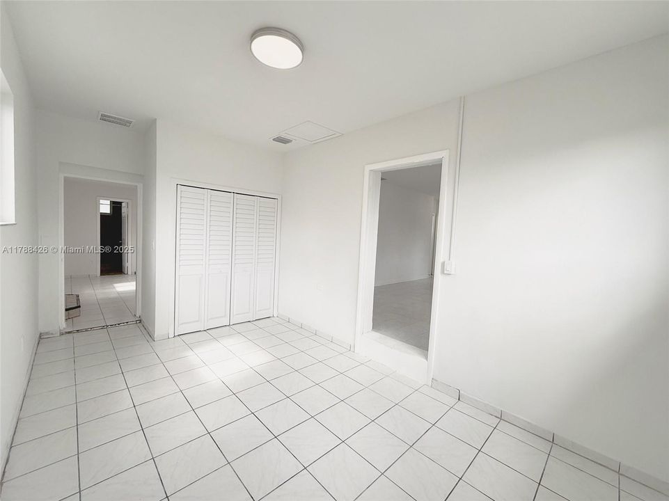 Недавно продано: $598,000 (3 спален, 2 ванн, 1910 Квадратных фут)