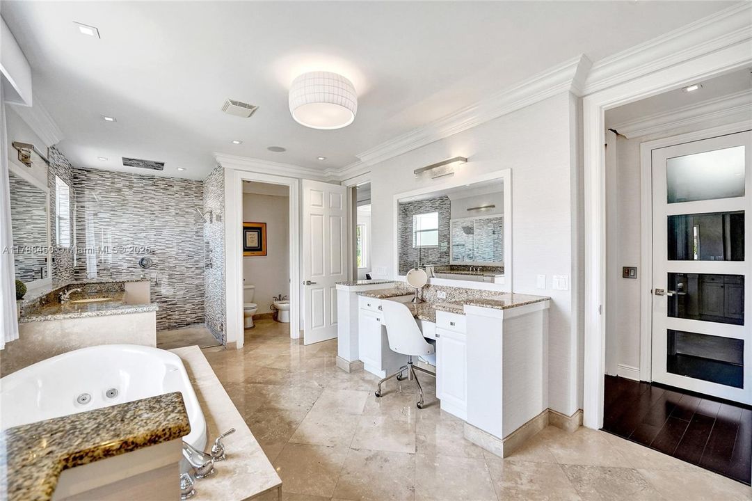 En Venta: $2,795,000 (6 camas, 5 baños, 5305 Pies cuadrados)