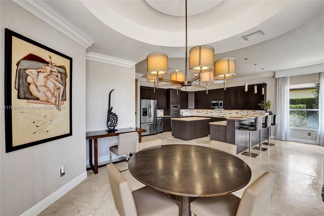 En Venta: $2,795,000 (6 camas, 5 baños, 5305 Pies cuadrados)