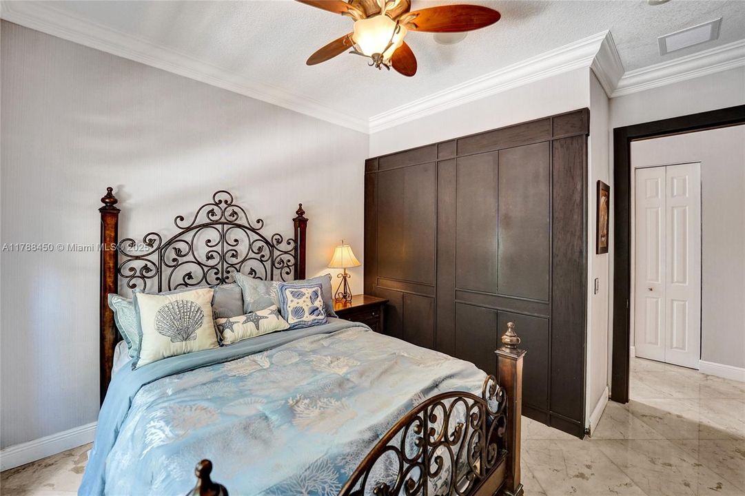 En Venta: $2,795,000 (6 camas, 5 baños, 5305 Pies cuadrados)