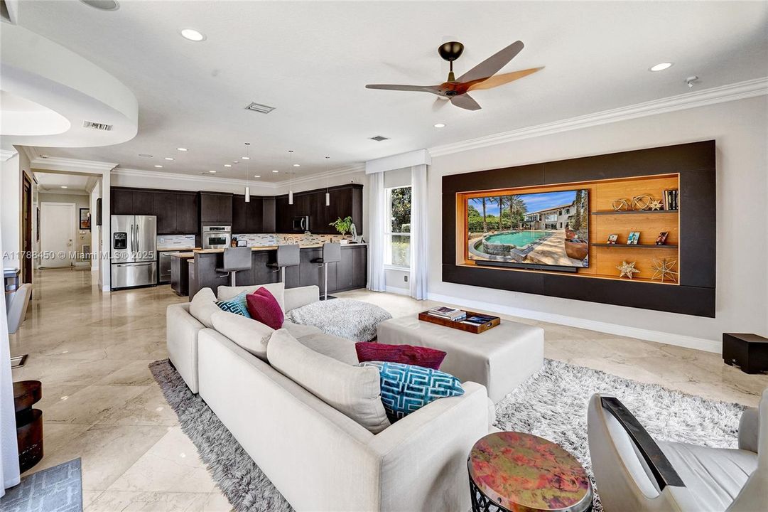 En Venta: $2,795,000 (6 camas, 5 baños, 5305 Pies cuadrados)