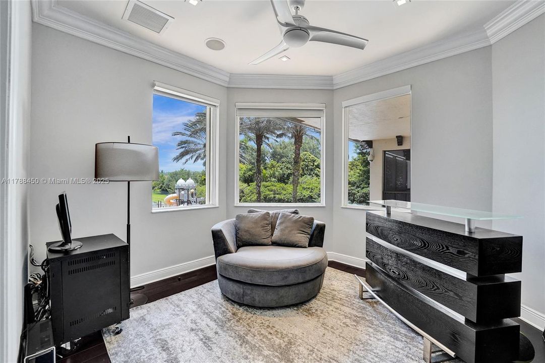 En Venta: $2,795,000 (6 camas, 5 baños, 5305 Pies cuadrados)