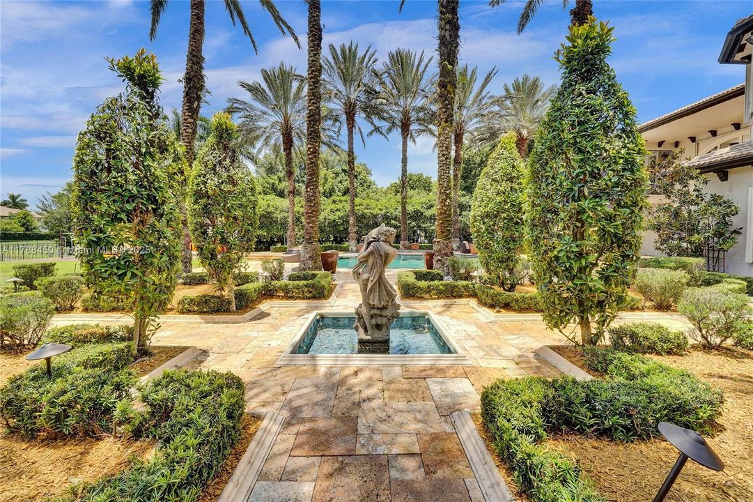 En Venta: $2,795,000 (6 camas, 5 baños, 5305 Pies cuadrados)