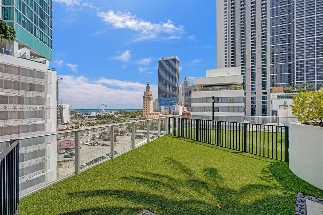 Recently Sold: $250,000 (0 beds, 1 baths, 0 Square Feet)