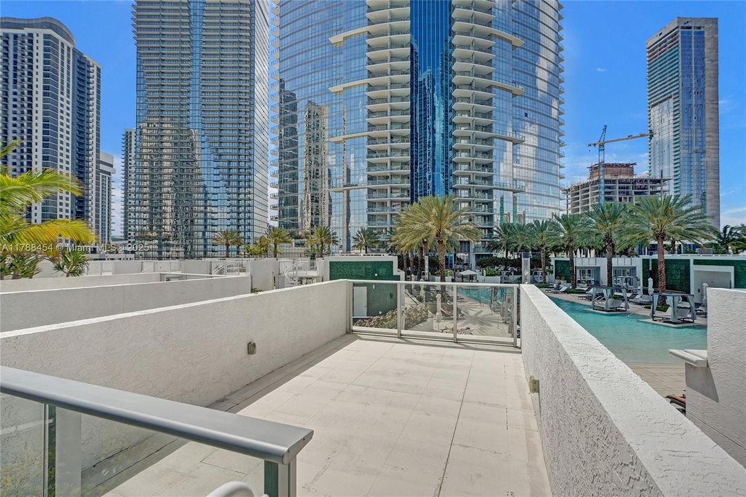 Recently Sold: $250,000 (0 beds, 1 baths, 0 Square Feet)