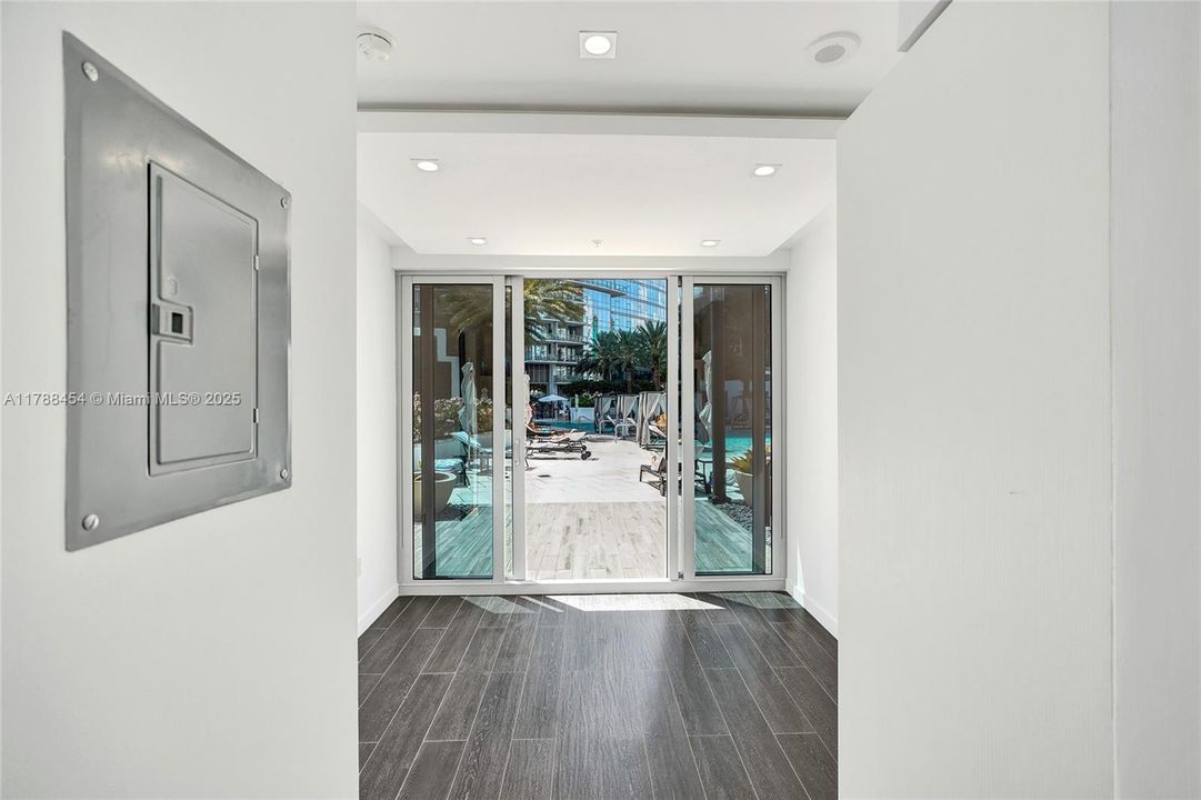 Recently Sold: $250,000 (0 beds, 1 baths, 0 Square Feet)