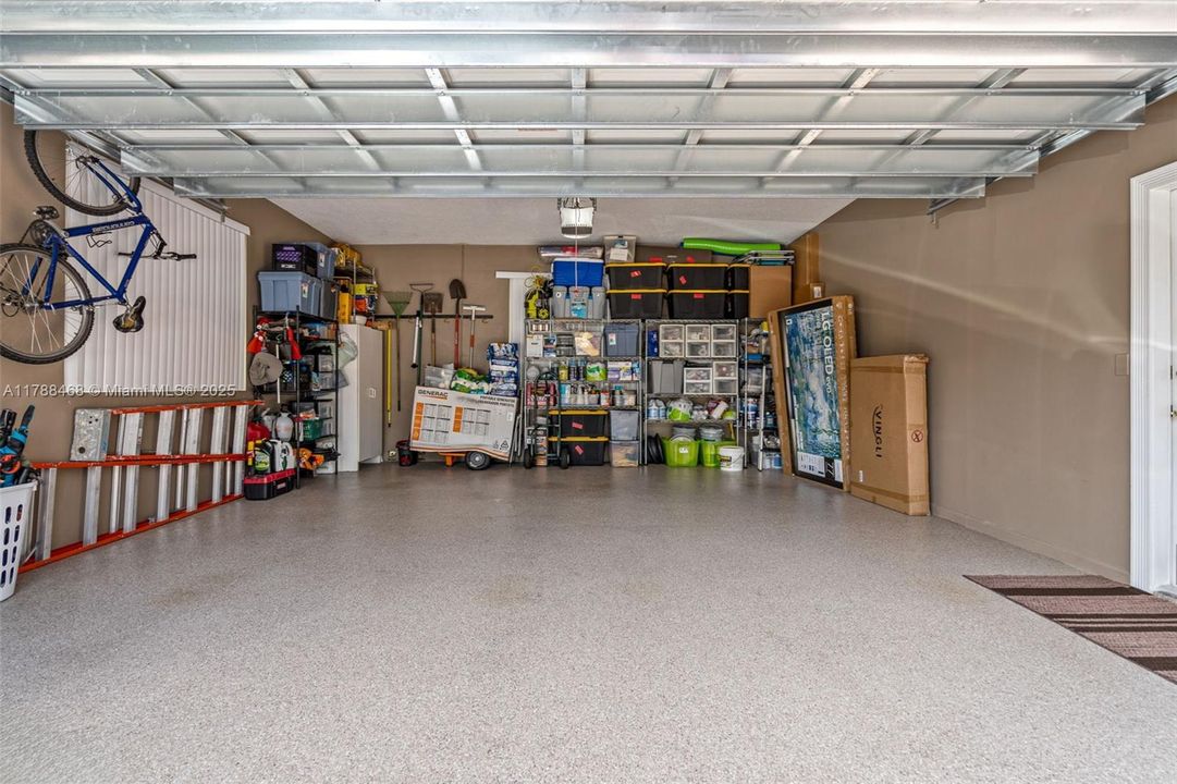 最近售出: $1,499,000 (4 贝兹, 3 浴室, 3850 平方英尺)