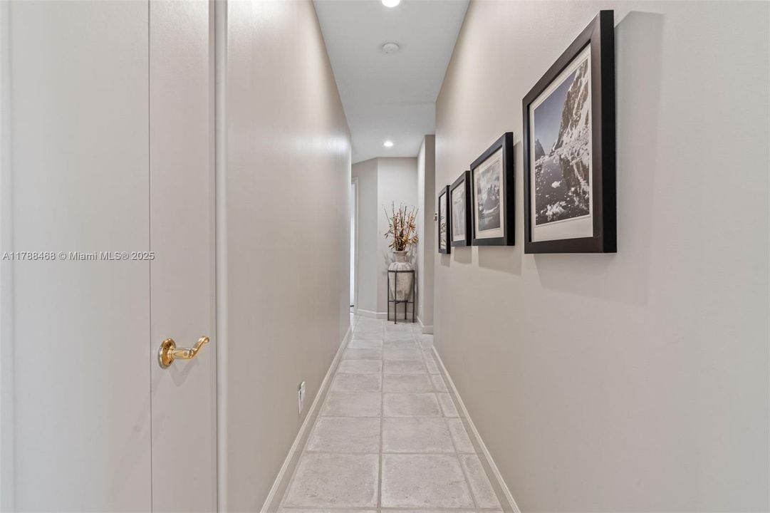 最近售出: $1,499,000 (4 贝兹, 3 浴室, 3850 平方英尺)